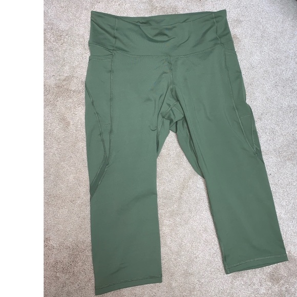 Plus size active legging - Picture 4 of 4